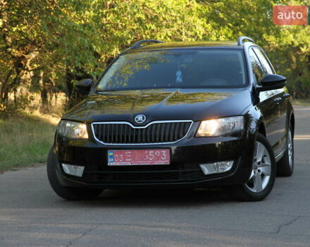 Чорний Шкода Октавія, об'ємом двигуна 1.6 л та пробігом 218 тис. км за 10800 $, фото 1 на Automoto.ua