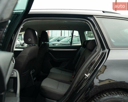 Чорний Шкода Октавія, об'ємом двигуна 1.6 л та пробігом 225 тис. км за 13400 $, фото 30 на Automoto.ua