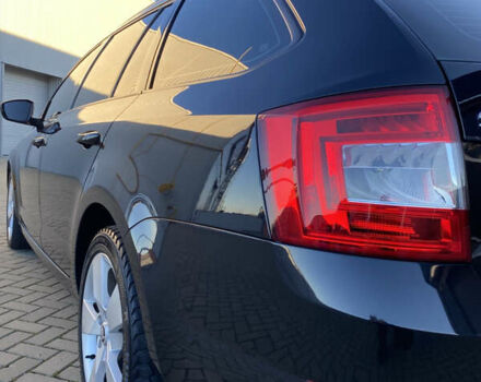 Черный Шкода Октавия, объемом двигателя 2 л и пробегом 294 тыс. км за 12900 $, фото 11 на Automoto.ua