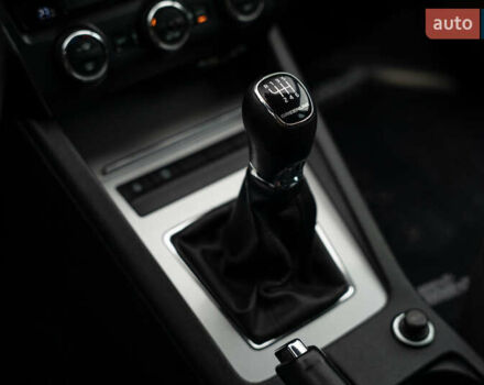 Чорний Шкода Октавія, об'ємом двигуна 1.6 л та пробігом 225 тис. км за 13400 $, фото 27 на Automoto.ua