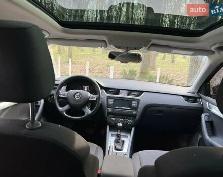 Черный Шкода Октавия, объемом двигателя 2 л и пробегом 300 тыс. км за 11700 $, фото 2 на Automoto.ua
