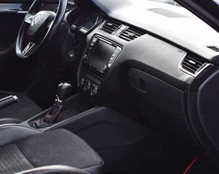 Черный Шкода Октавия, объемом двигателя 2 л и пробегом 283 тыс. км за 14750 $, фото 10 на Automoto.ua