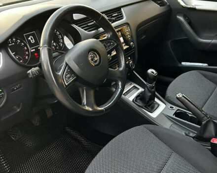 Чорний Шкода Октавія, об'ємом двигуна 1.6 л та пробігом 338 тис. км за 10000 $, фото 11 на Automoto.ua