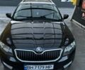 Черный Шкода Октавия, объемом двигателя 1.6 л и пробегом 277 тыс. км за 10900 $, фото 1 на Automoto.ua