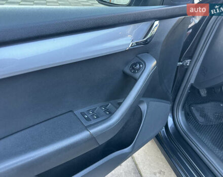 Черный Шкода Октавия, объемом двигателя 1.6 л и пробегом 284 тыс. км за 10500 $, фото 15 на Automoto.ua