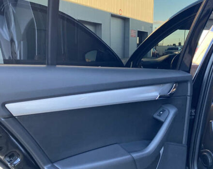 Черный Шкода Октавия, объемом двигателя 2 л и пробегом 294 тыс. км за 12900 $, фото 22 на Automoto.ua