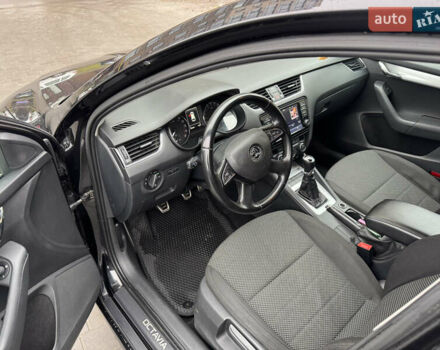 Чорний Шкода Октавія, об'ємом двигуна 1.6 л та пробігом 292 тис. км за 8599 $, фото 6 на Automoto.ua