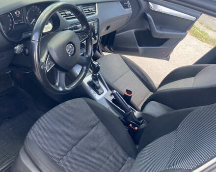 Черный Шкода Октавия, объемом двигателя 1.6 л и пробегом 310 тыс. км за 11700 $, фото 14 на Automoto.ua