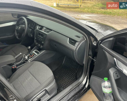 Черный Шкода Октавия, объемом двигателя 2 л и пробегом 296 тыс. км за 11800 $, фото 23 на Automoto.ua