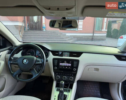 Черный Шкода Октавия, объемом двигателя 2 л и пробегом 200 тыс. км за 12700 $, фото 31 на Automoto.ua