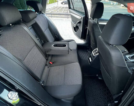 Чорний Шкода Октавія, об'ємом двигуна 1.6 л та пробігом 157 тис. км за 9999 $, фото 44 на Automoto.ua