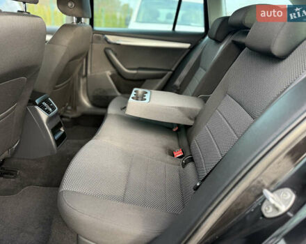 Черный Шкода Октавия, объемом двигателя 1.6 л и пробегом 218 тыс. км за 11950 $, фото 20 на Automoto.ua