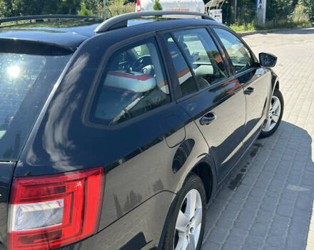 Черный Шкода Октавия, объемом двигателя 1.6 л и пробегом 320 тыс. км за 10500 $, фото 1 на Automoto.ua