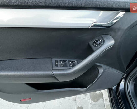 Черный Шкода Октавия, объемом двигателя 1.6 л и пробегом 158 тыс. км за 10000 $, фото 57 на Automoto.ua