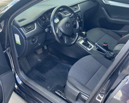 Черный Шкода Октавия, объемом двигателя 1.6 л и пробегом 310 тыс. км за 11700 $, фото 9 на Automoto.ua