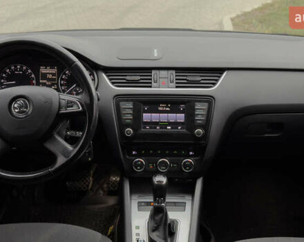 Шкода Октавия 2014 в Днепре (Днепропетровске) на Automoto.ua Черный Шкода Октавия, объемом двигателя 1.97 л и пробегом 192 тыс. км за 11500 $, фото 8 на Automoto.ua