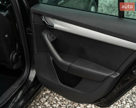 Чорний Шкода Октавія, об'ємом двигуна 1.6 л та пробігом 225 тис. км за 13400 $, фото 35 на Automoto.ua