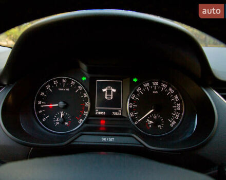 Чорний Шкода Октавія, об'ємом двигуна 1.6 л та пробігом 218 тис. км за 10800 $, фото 18 на Automoto.ua