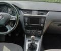 Черный Шкода Октавия, объемом двигателя 1.6 л и пробегом 300 тыс. км за 9500 $, фото 3 на Automoto.ua