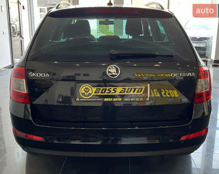 Чорний Шкода Октавія, об'ємом двигуна 1.6 л та пробігом 288 тис. км за 10500 $, фото 5 на Automoto.ua