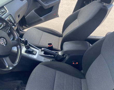 Черный Шкода Октавия, объемом двигателя 1.6 л и пробегом 310 тыс. км за 11700 $, фото 15 на Automoto.ua