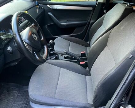 Черный Шкода Октавия, объемом двигателя 1.6 л и пробегом 521 тыс. км за 9500 $, фото 2 на Automoto.ua