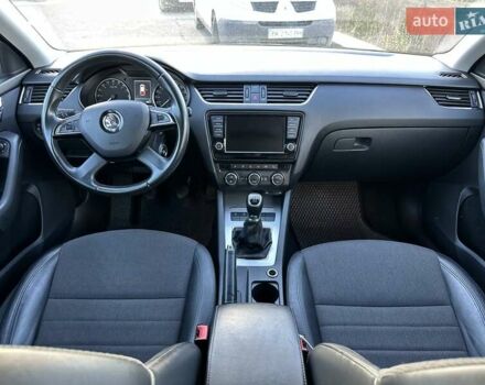 Черный Шкода Октавия, объемом двигателя 1.6 л и пробегом 209 тыс. км за 11500 $, фото 12 на Automoto.ua