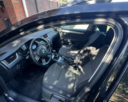 Черный Шкода Октавия, объемом двигателя 1.6 л и пробегом 299 тыс. км за 9999 $, фото 12 на Automoto.ua