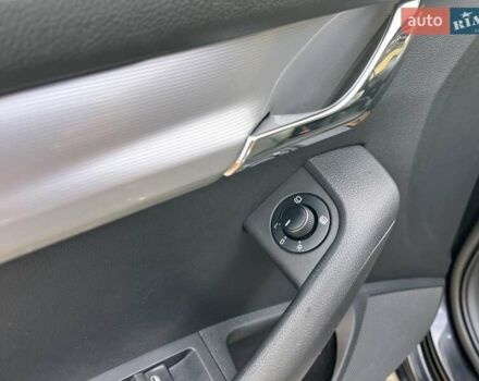 Черный Шкода Октавия, объемом двигателя 1.8 л и пробегом 247 тыс. км за 12845 $, фото 14 на Automoto.ua