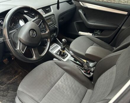Чорний Шкода Октавія, об'ємом двигуна 1.6 л та пробігом 243 тис. км за 9700 $, фото 3 на Automoto.ua