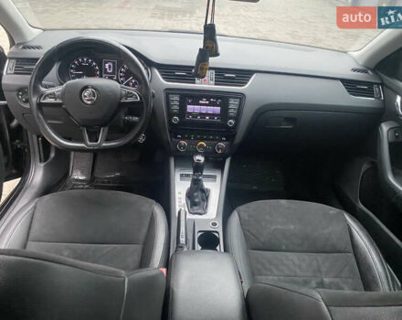 Черный Шкода Октавия, объемом двигателя 1.97 л и пробегом 244 тыс. км за 12800 $, фото 18 на Automoto.ua