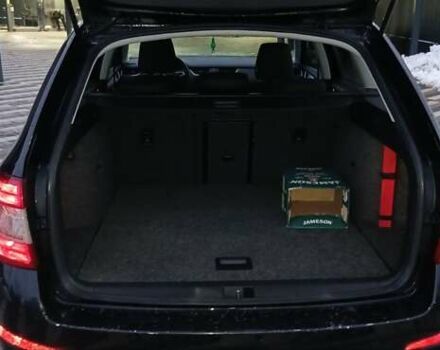 Черный Шкода Октавия, объемом двигателя 1.8 л и пробегом 260 тыс. км за 11000 $, фото 8 на Automoto.ua