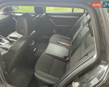 Черный Шкода Октавия, объемом двигателя 1.6 л и пробегом 250 тыс. км за 12000 $, фото 2 на Automoto.ua