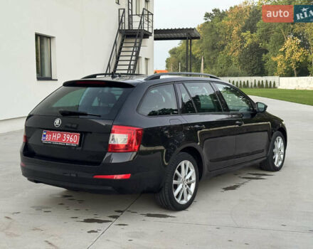 Черный Шкода Октавия, объемом двигателя 1.6 л и пробегом 217 тыс. км за 11200 $, фото 2 на Automoto.ua