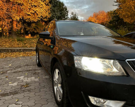 Чорний Шкода Октавія, об'ємом двигуна 1.6 л та пробігом 338 тис. км за 10000 $, фото 4 на Automoto.ua