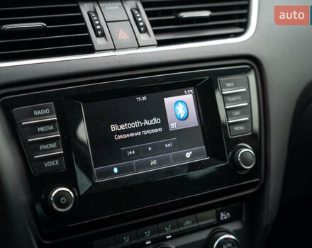 Чорний Шкода Октавія, об'ємом двигуна 1.6 л та пробігом 225 тис. км за 13400 $, фото 23 на Automoto.ua