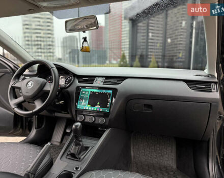 Чорний Шкода Октавія, об'ємом двигуна 1.6 л та пробігом 260 тис. км за 9500 $, фото 18 на Automoto.ua