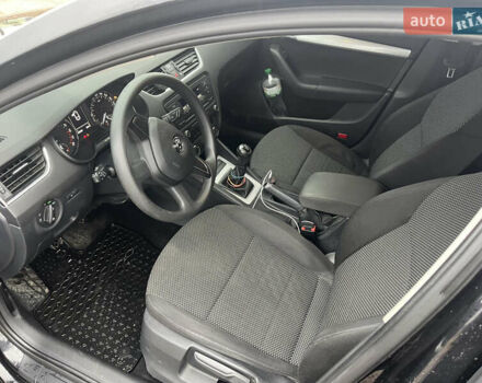 Черный Шкода Октавия, объемом двигателя 2 л и пробегом 296 тыс. км за 11800 $, фото 24 на Automoto.ua