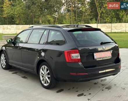Черный Шкода Октавия, объемом двигателя 1.6 л и пробегом 217 тыс. км за 11200 $, фото 3 на Automoto.ua