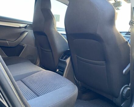 Чорний Шкода Октавія, об'ємом двигуна 2 л та пробігом 297 тис. км за 12900 $, фото 7 на Automoto.ua