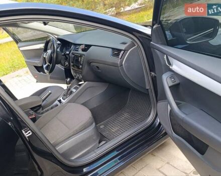 Черный Шкода Октавия, объемом двигателя 1.97 л и пробегом 217 тыс. км за 12500 $, фото 14 на Automoto.ua