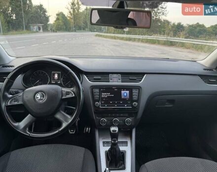 Чорний Шкода Октавія, об'ємом двигуна 1.6 л та пробігом 285 тис. км за 8950 $, фото 7 на Automoto.ua