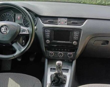 Шкода Октавія 2014 у Черкасах на Automoto.ua Чорний Шкода Октавія, об'ємом двигуна 1.6 л та пробігом 300 тис. км за 9500 $, фото 4 на Automoto.ua