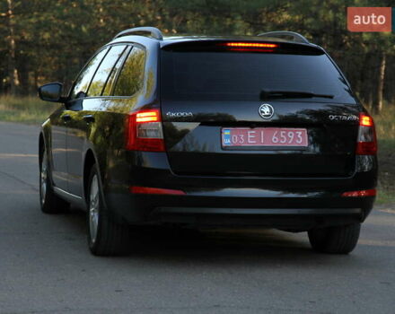 Чорний Шкода Октавія, об'ємом двигуна 1.6 л та пробігом 218 тис. км за 10800 $, фото 10 на Automoto.ua