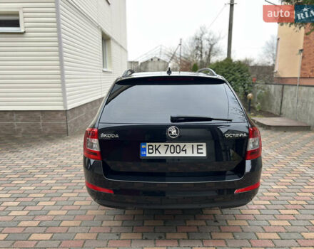 Черный Шкода Октавия, объемом двигателя 2 л и пробегом 312 тыс. км за 13500 $, фото 5 на Automoto.ua