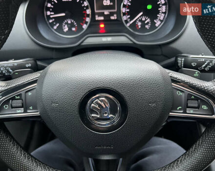 Черный Шкода Октавия, объемом двигателя 2 л и пробегом 312 тыс. км за 13500 $, фото 40 на Automoto.ua