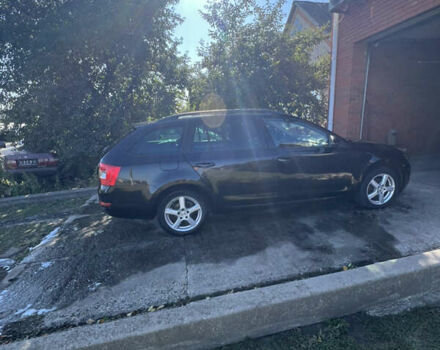 Черный Шкода Октавия, объемом двигателя 1.6 л и пробегом 299 тыс. км за 9999 $, фото 14 на Automoto.ua