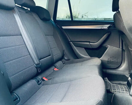 Чорний Шкода Октавія, об'ємом двигуна 1.6 л та пробігом 319 тис. км за 9700 $, фото 28 на Automoto.ua