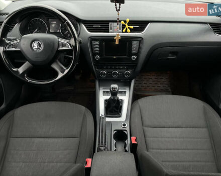 Черный Шкода Октавия, объемом двигателя 1.97 л и пробегом 327 тыс. км за 10999 $, фото 18 на Automoto.ua