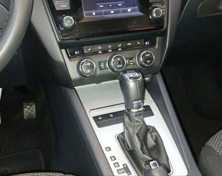 Черный Шкода Октавия, объемом двигателя 1.8 л и пробегом 260 тыс. км за 11000 $, фото 22 на Automoto.ua